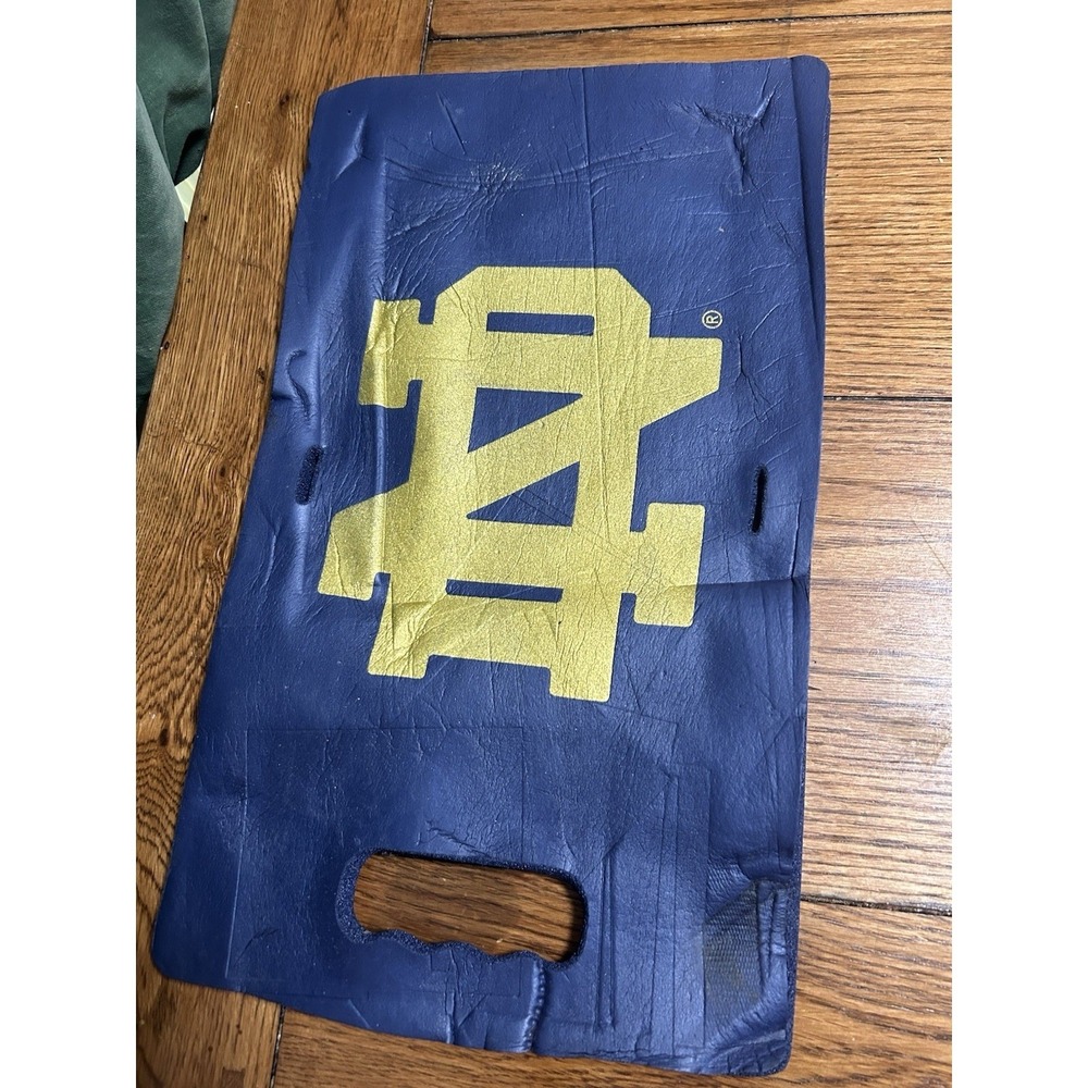Notre Dame Fighting Irish Stadium Seat Cushion Blue Gold ND Logo Fan Gear